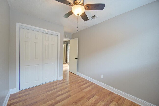 Building Photo - 123 Coffee Ln