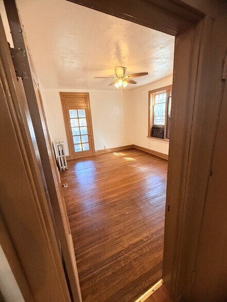 Master Bedroom - 5155 Northland Ave