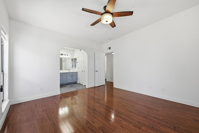 Building Photo - Status: Accepting Applications