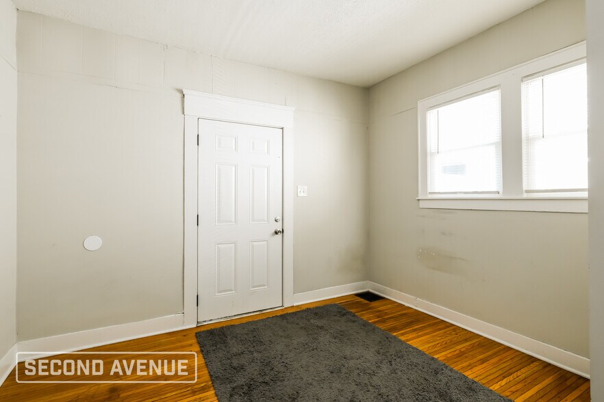 Building Photo - 459 S 41st St