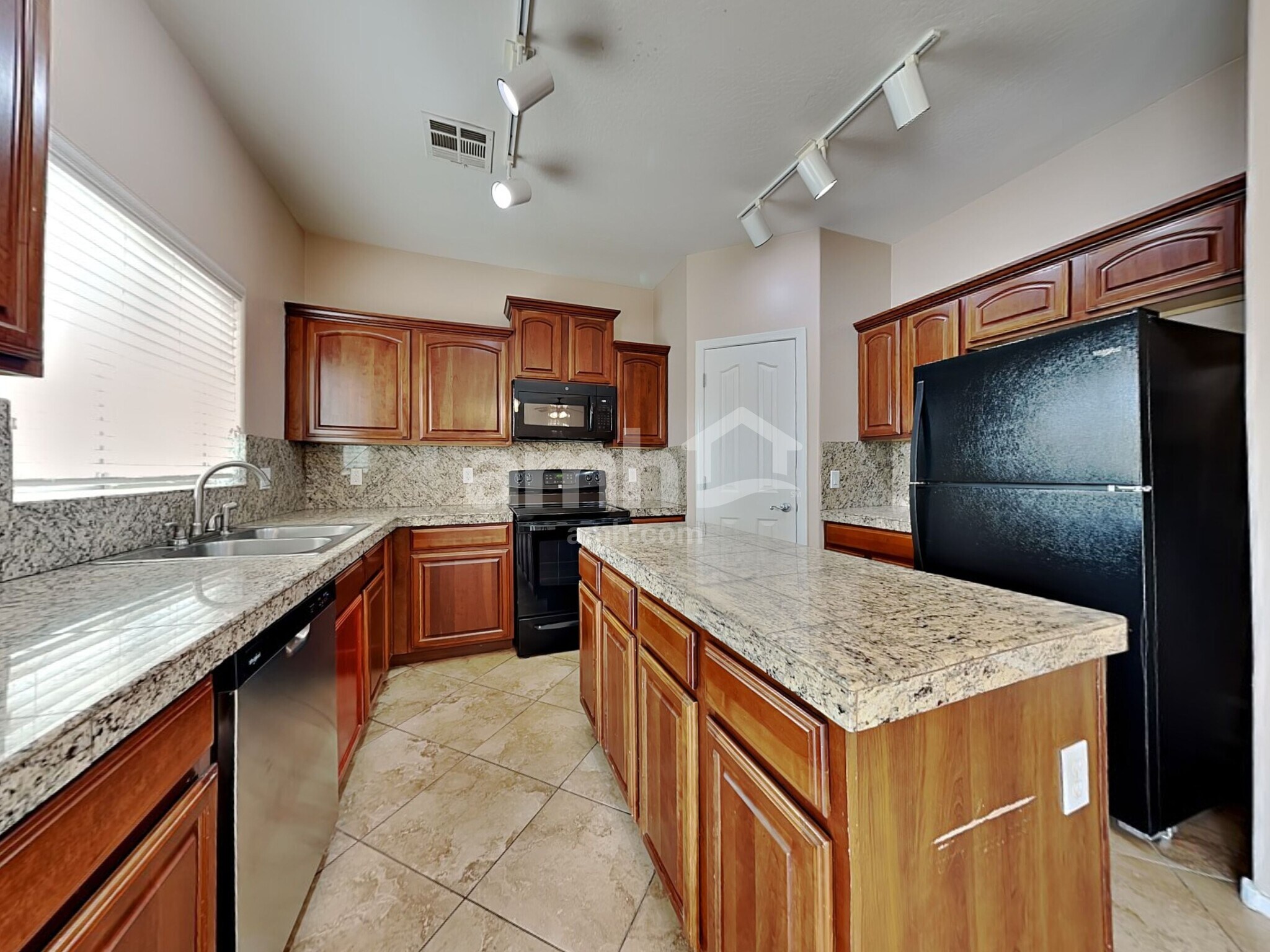 Building Photo - 3908 N 294th Ln