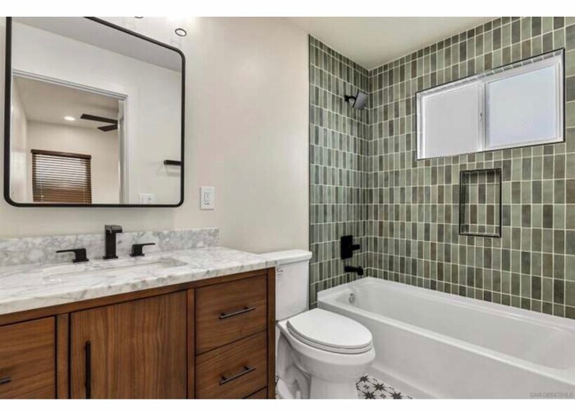 Building Photo - 3193 Juniper St