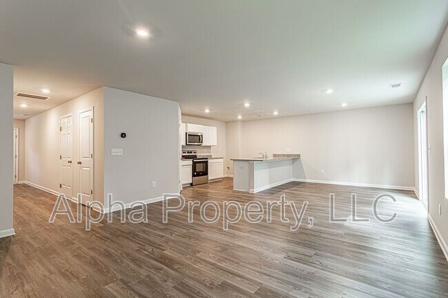 Building Photo - 4107 Garrison Ln