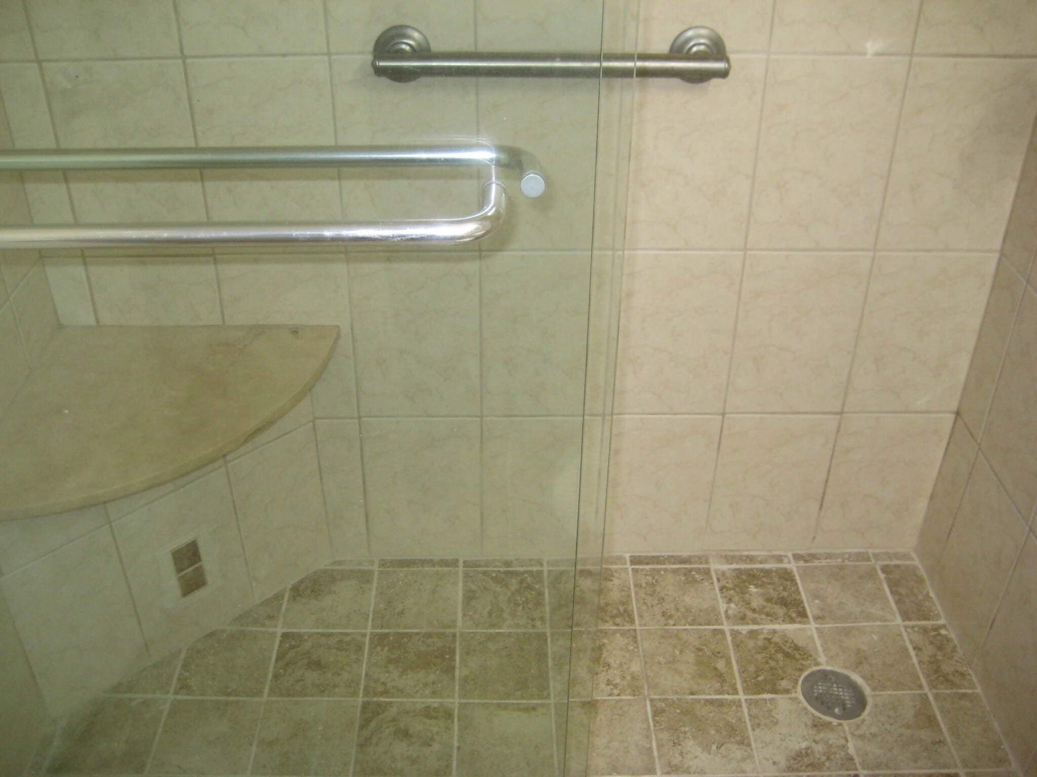 Building Photo - 210 Horizons E