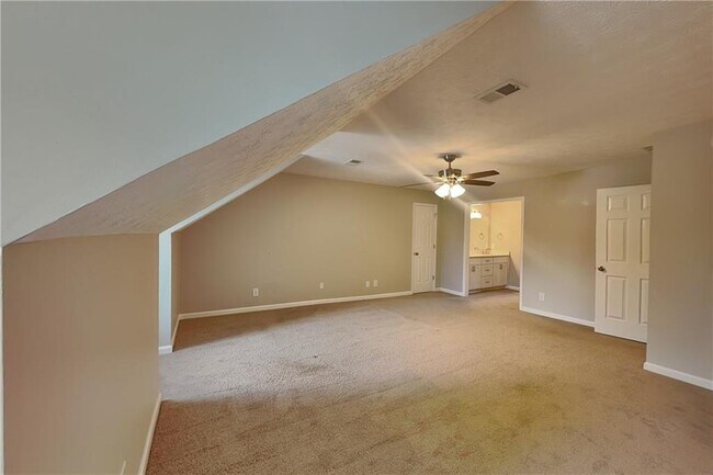 Building Photo - 2742 Bentwood Dr