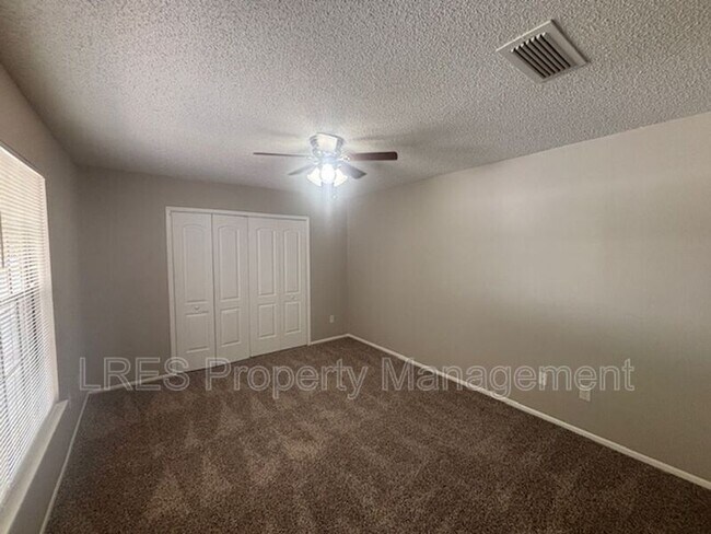 Building Photo - 4638 Lighthouse Cir