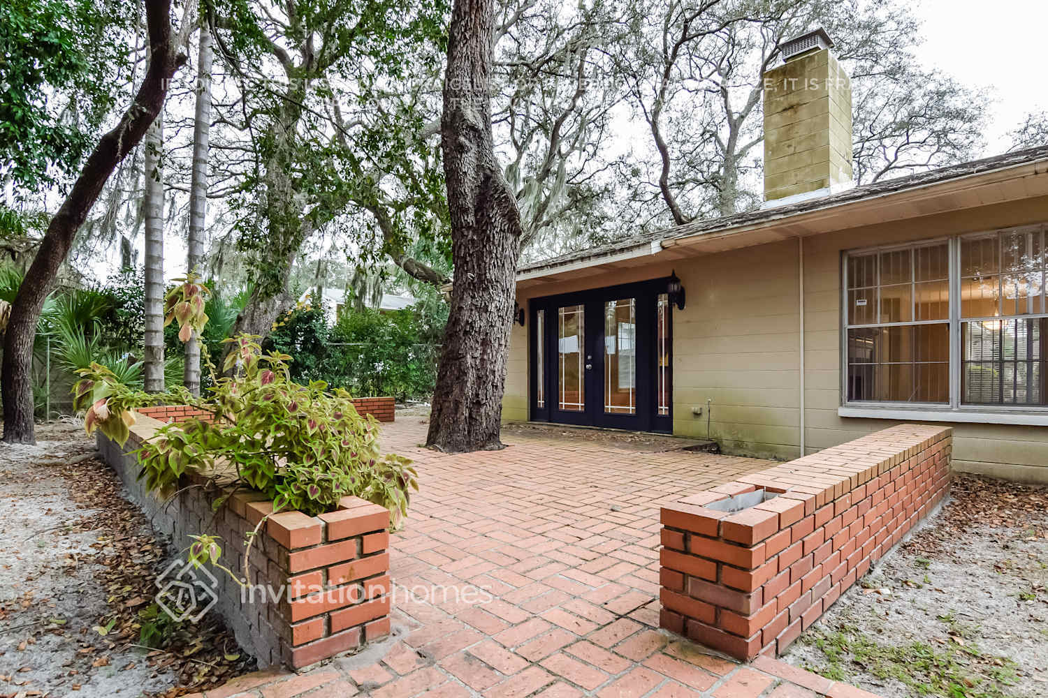 Building Photo - 5208 Cumberland Dr