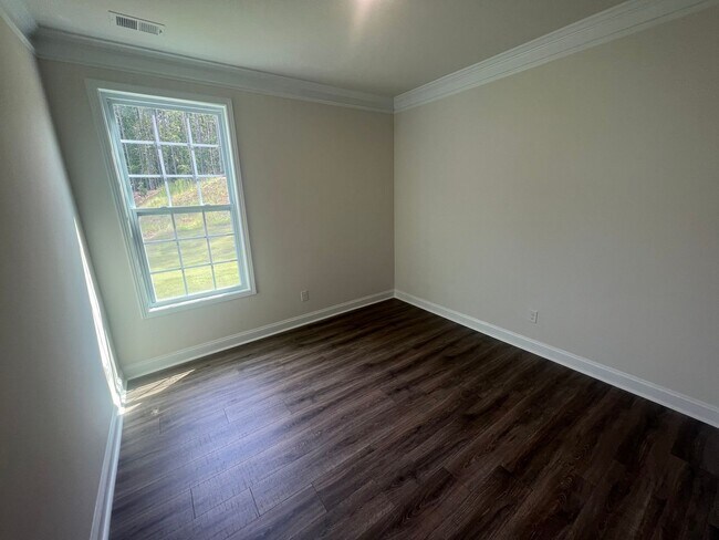 Building Photo - Fantastic Property in Troutman