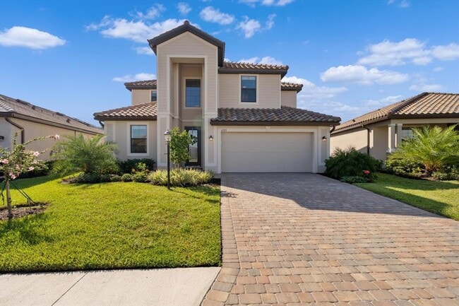Building Photo - 6523 Clairborne Ln