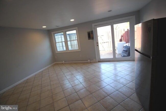 Building Photo - 2915 Pheasant Ln