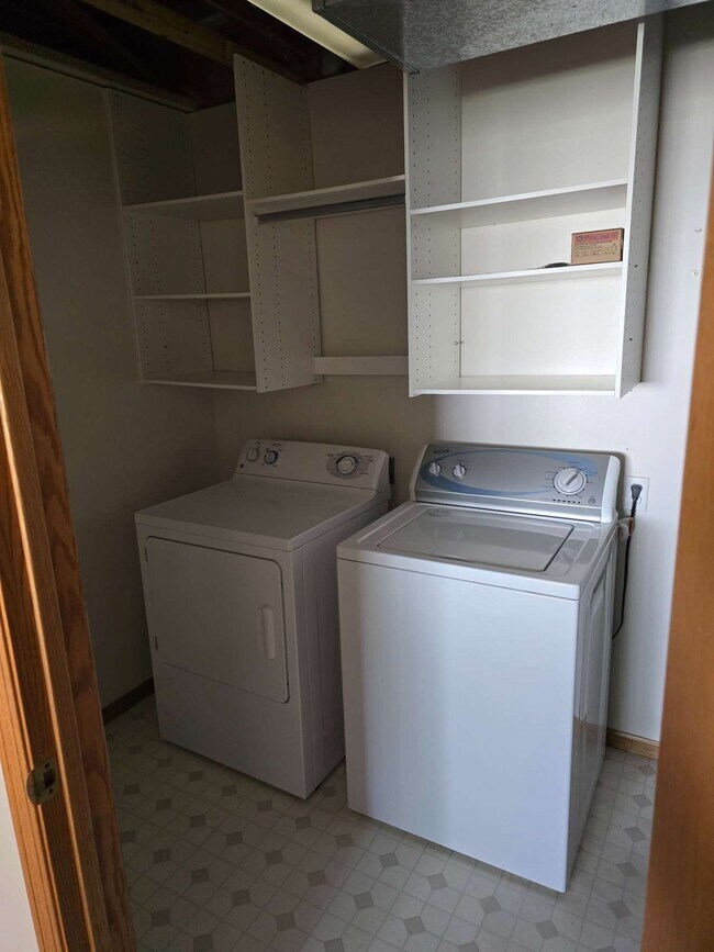 Building Photo - 3502 28th St SW