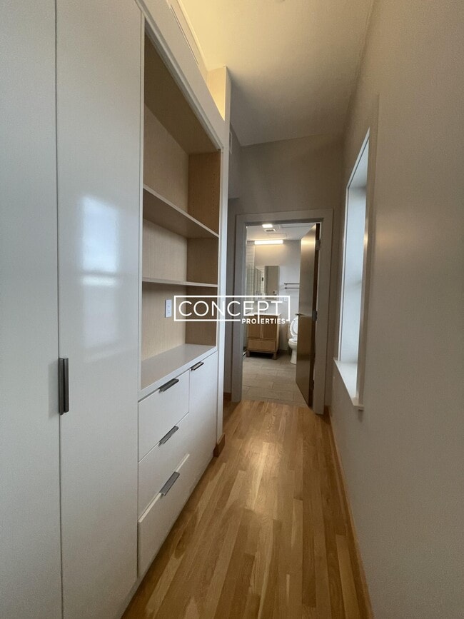 Building Photo - 115 Mt Auburn St