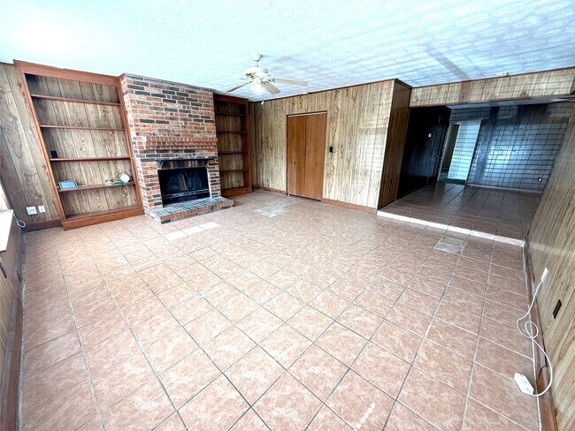 Building Photo - 3619 Kilkenny Dr