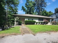 Building Photo - 4911 Sunnyside Ave