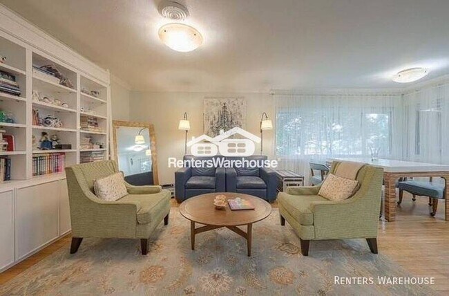 Building Photo - 5203 Chesapeake Way