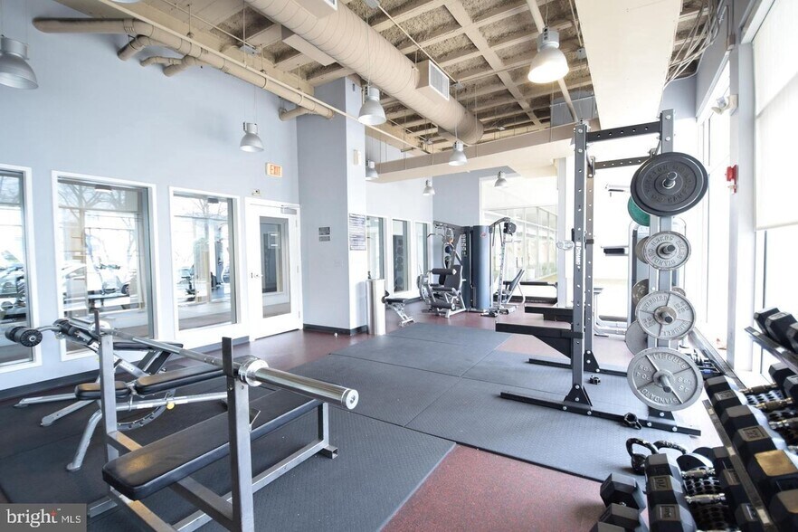 Weight room - 800 4th St SW