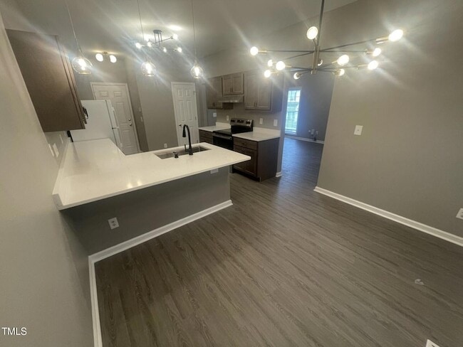 Building Photo - 4201 Beacon Crest Way