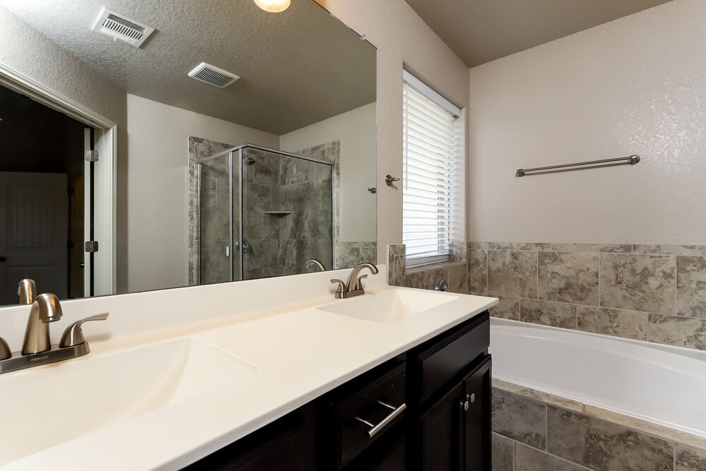 Building Photo - 11322 Charismatic