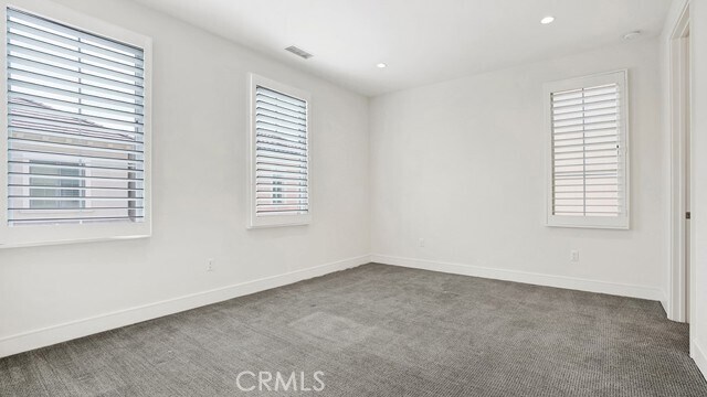 Building Photo - 163 Linda Vis