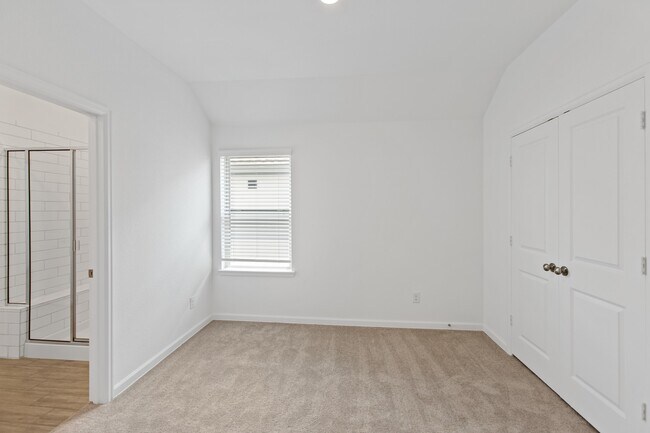 Building Photo - 4131 Balboa Dr