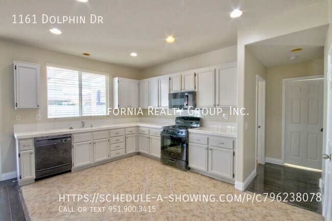 Building Photo - 1161 Dolphin Dr