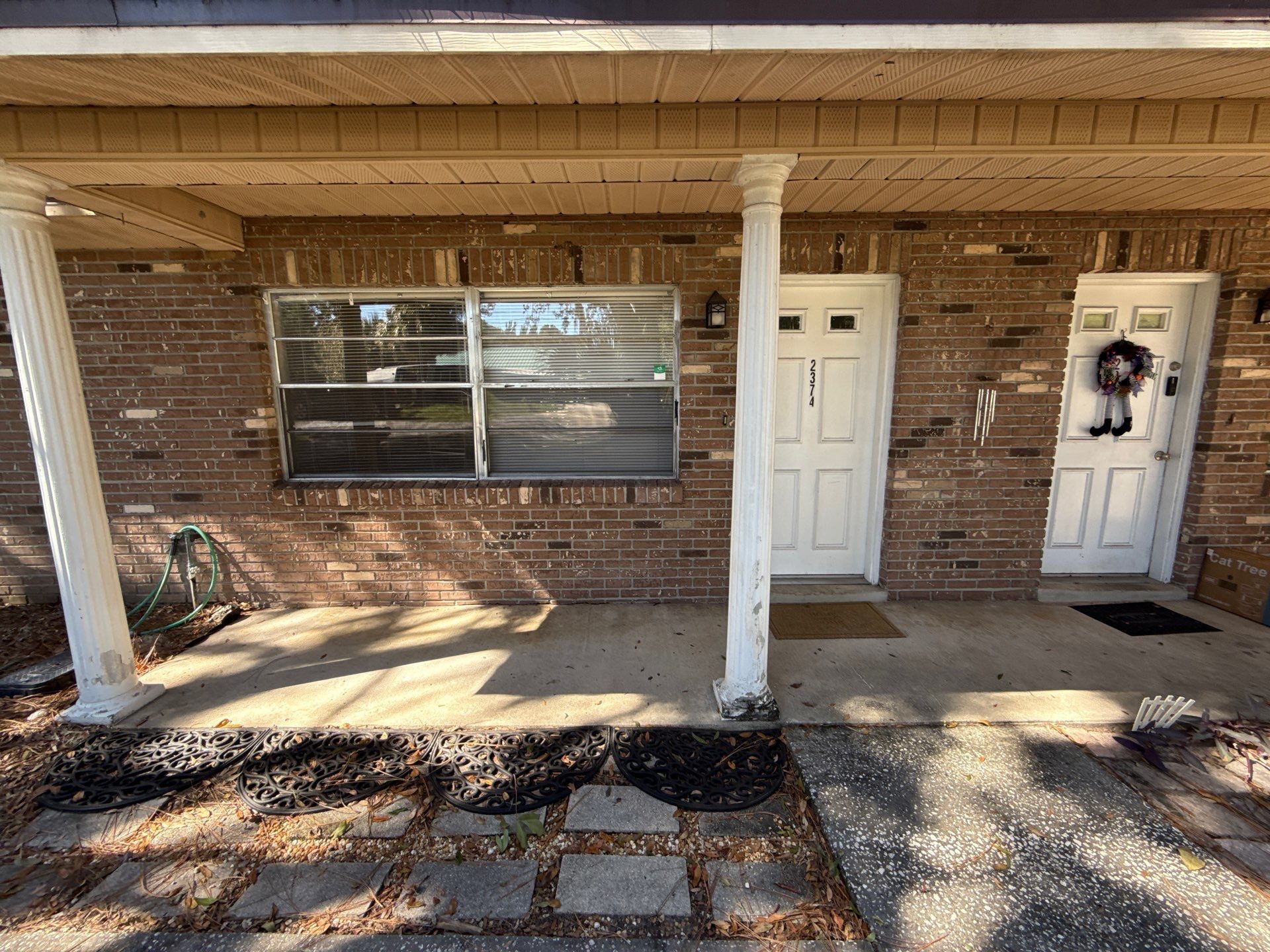 Building Photo - 2374 S Sandburg Pt