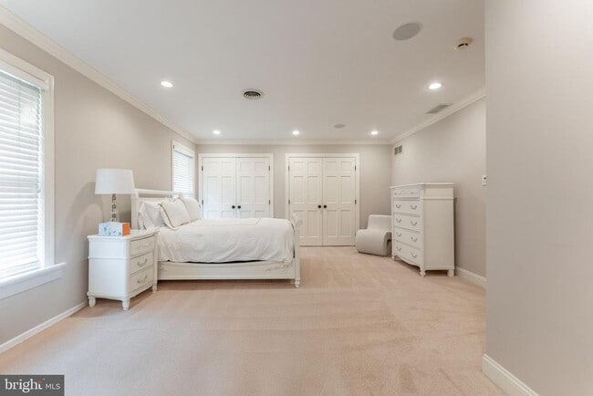 Building Photo - 201 Alisons Way