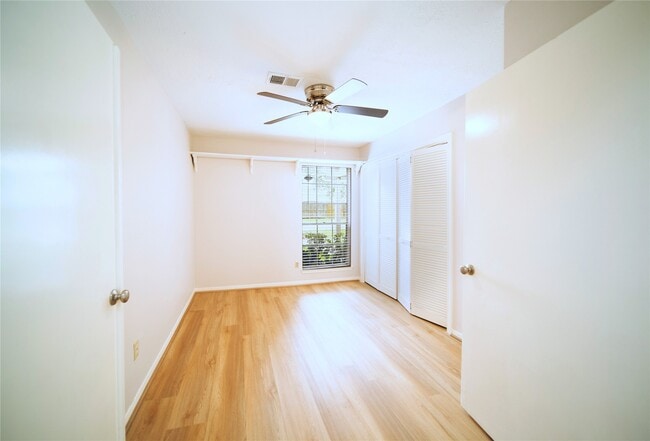 Building Photo - 3110 Flintwood Dr