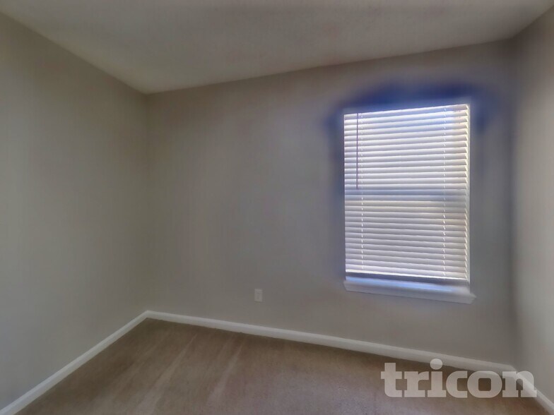 Building Photo - 3287 Guernsey Ct