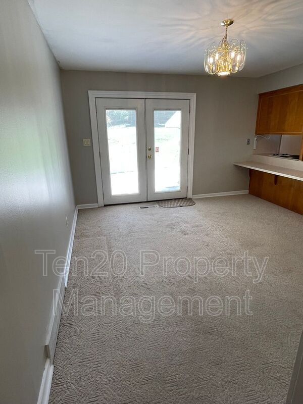 Building Photo - 4204 Wilbur Dr