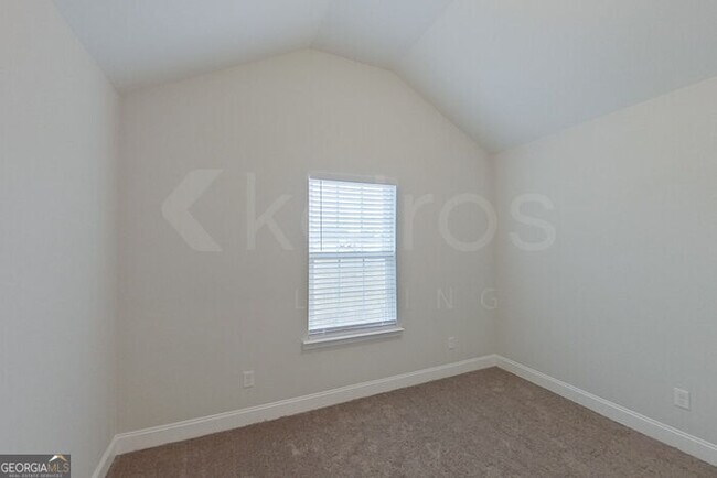 Building Photo - 106 Western Red Cedar Dr