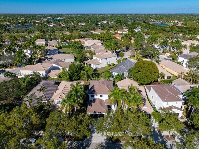 Building Photo - 1077 Golden Cane Dr