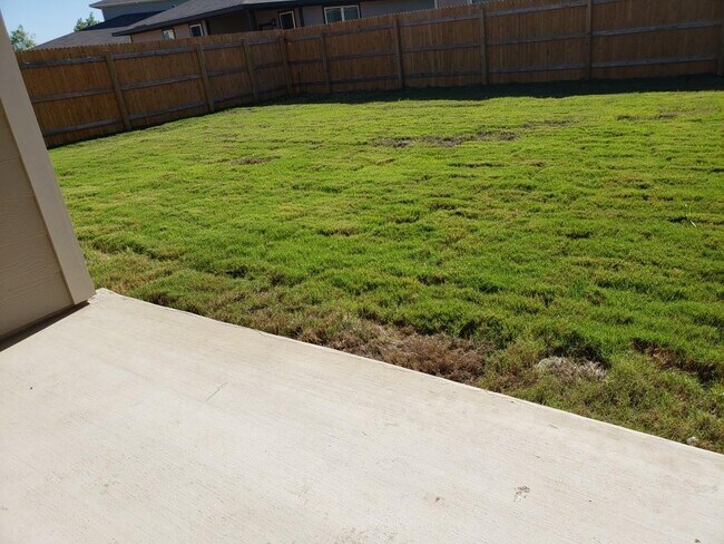 Building Photo - 205 Tequilana Pass