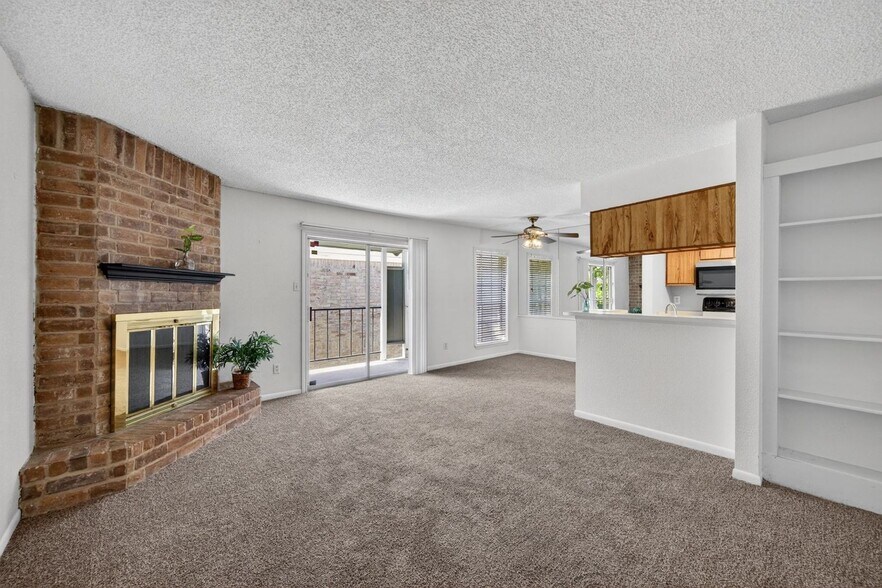 Building Photo - 2800 Jeanetta St