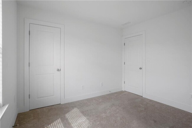 Building Photo - 5316 Radford Loop