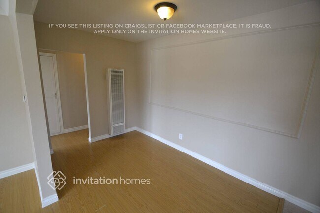 Building Photo - 2303 W 75th St