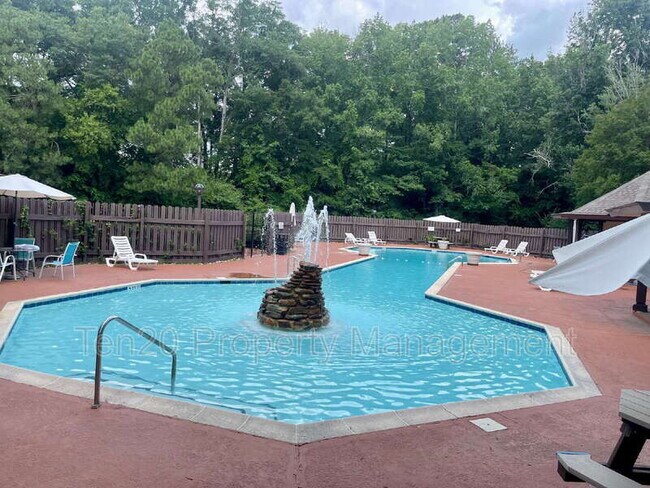 Building Photo - 2525 Norris Rd