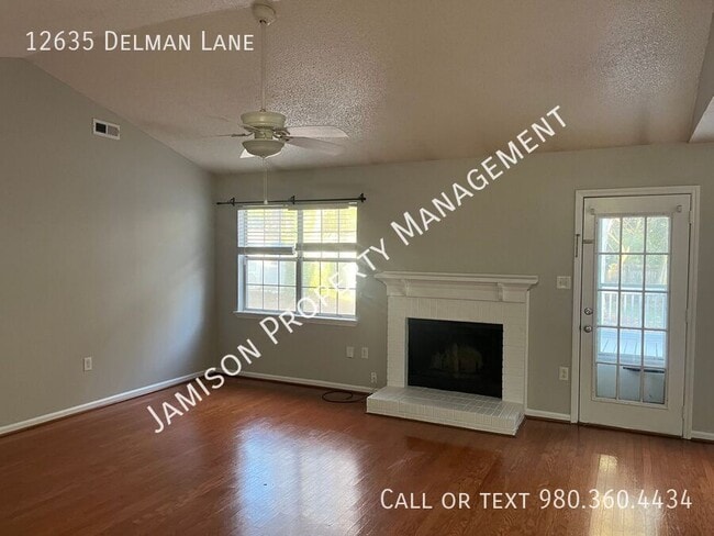 Building Photo - 12635 Delman Ln