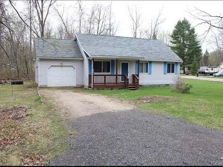 Primary Photo - 6067 Shadowbrook Dr