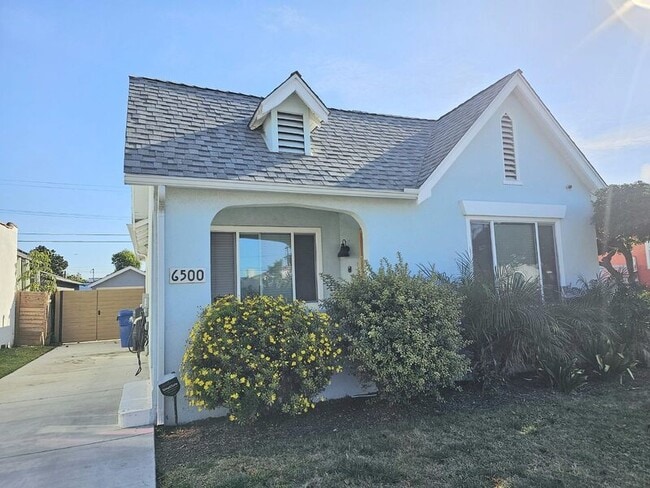 Building Photo - 6500 Arlington Ave