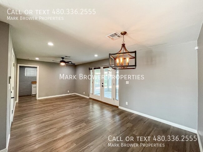 Building Photo - 2201 N 71st St