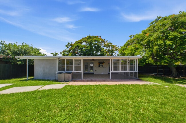 Building Photo - 10275 SW 152nd St