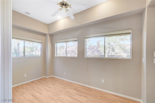 Building Photo - 9356 Villa Ridge Dr