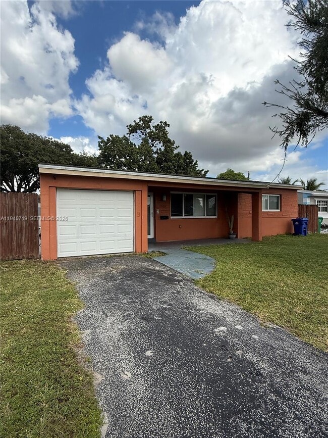 Building Photo - 7415 Normandy St