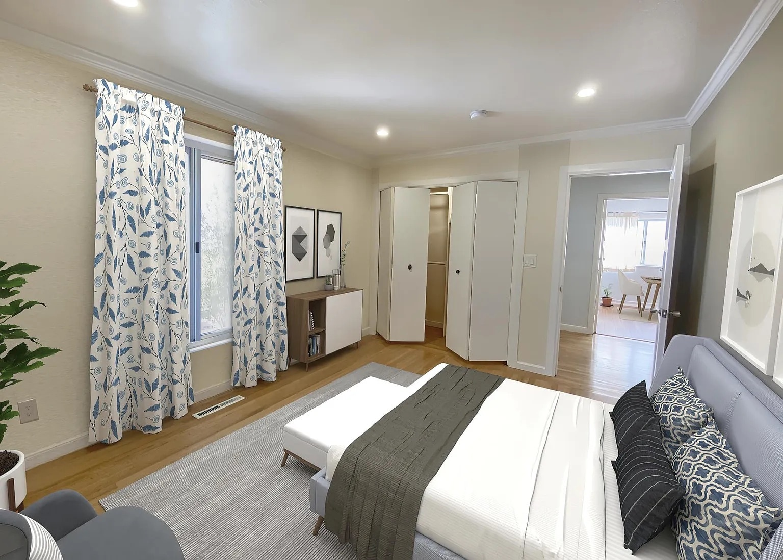 Room 1 - 160 Hazelwood Dr