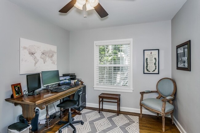 Building Photo - Fully remodeled Crown Heights BEAUTY!