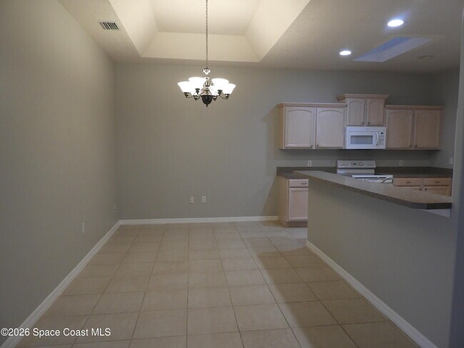 Building Photo - 552 Wedge Ct