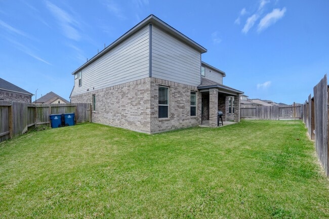 Building Photo - 241 Bright Blf Cir