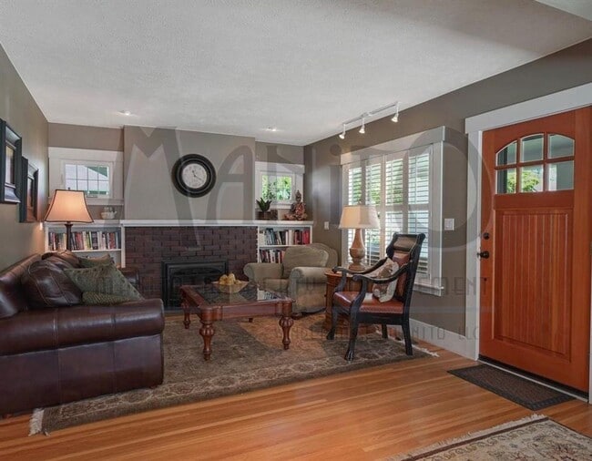 Building Photo - **COMING SOON** Stunning South Hill Home