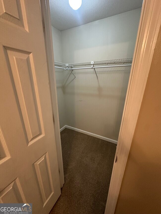 Building Photo - 104 St Helena Ct